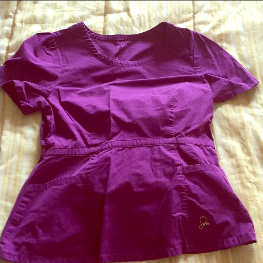 Jaanuu scrub set